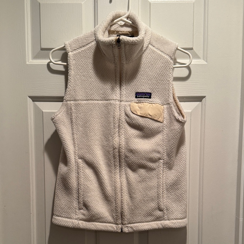 Patagonia Off-White Fleece Vest